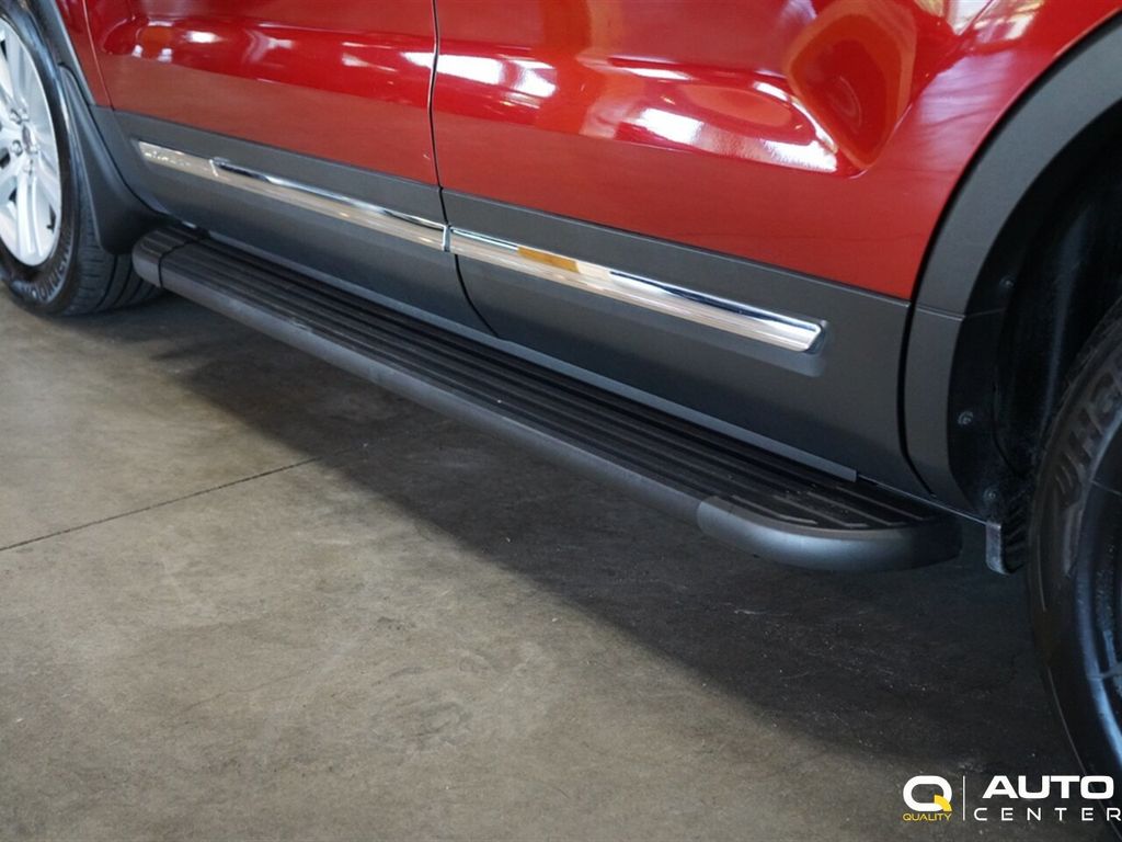 2018 Ford Explorer XLT 4WD - 22917676 - 9