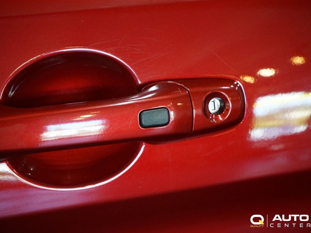 2018 Ford Explorer XLT 4WD - 22917676 - 10