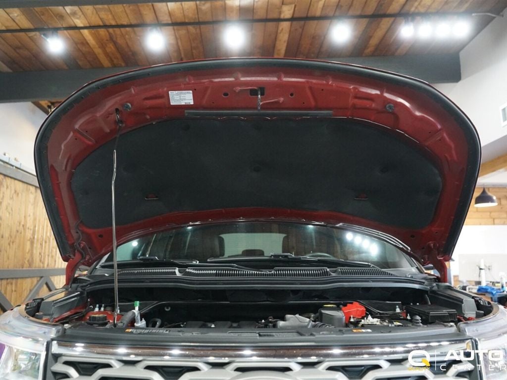 2018 Ford Explorer XLT 4WD - 22917676 - 14