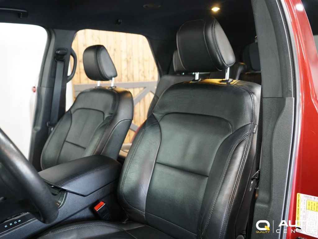 2018 Ford Explorer XLT 4WD - 22917676 - 21