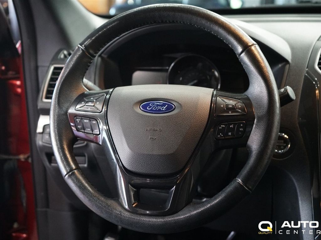 2018 Ford Explorer XLT 4WD - 22917676 - 25