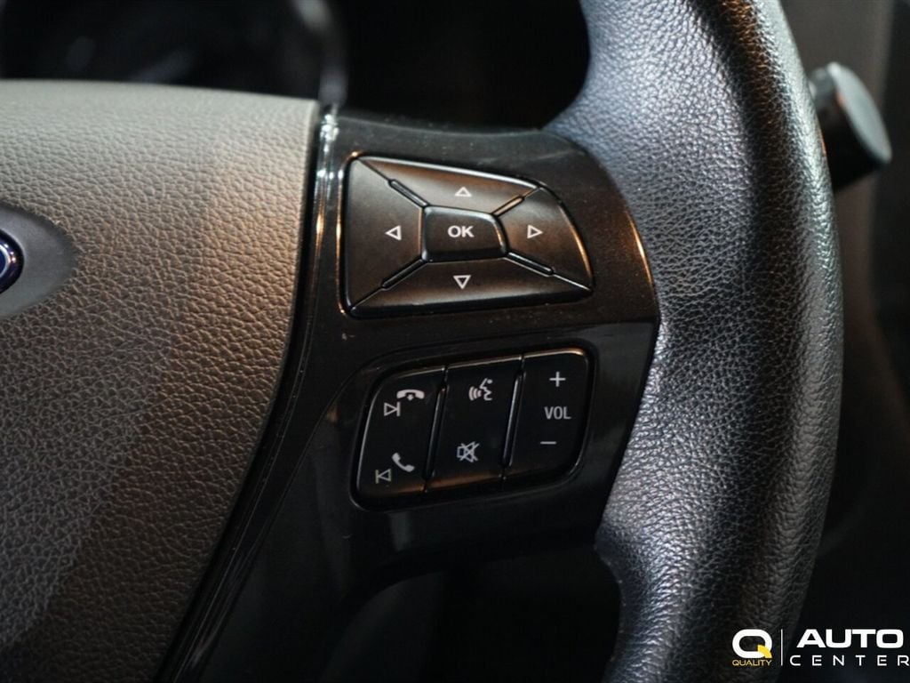 2018 Ford Explorer XLT 4WD - 22917676 - 27