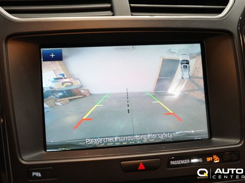 2018 Ford Explorer XLT 4WD - 22917676 - 33