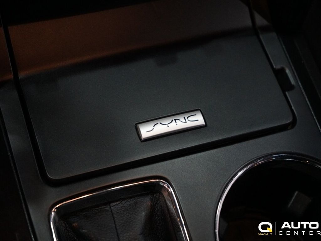 2018 Ford Explorer XLT 4WD - 22917676 - 34