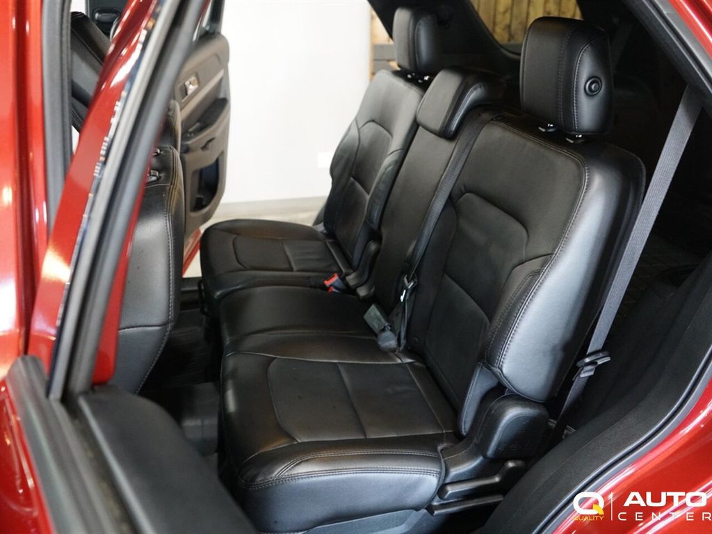 2018 Ford Explorer XLT 4WD - 22917676 - 36