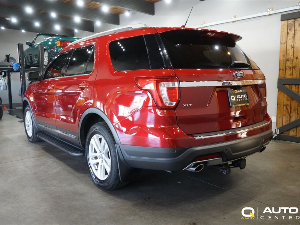 2018 Ford Explorer XLT 4WD - 22917676 - 8