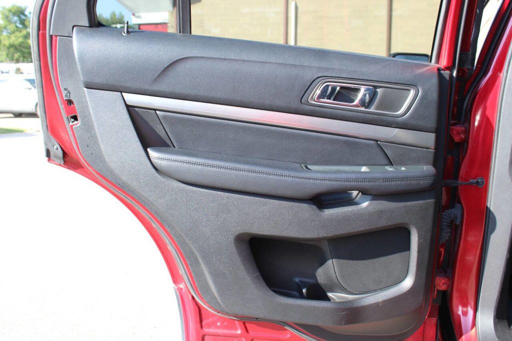 2018 Ford Explorer XLT 4WD - 22913271 - 11