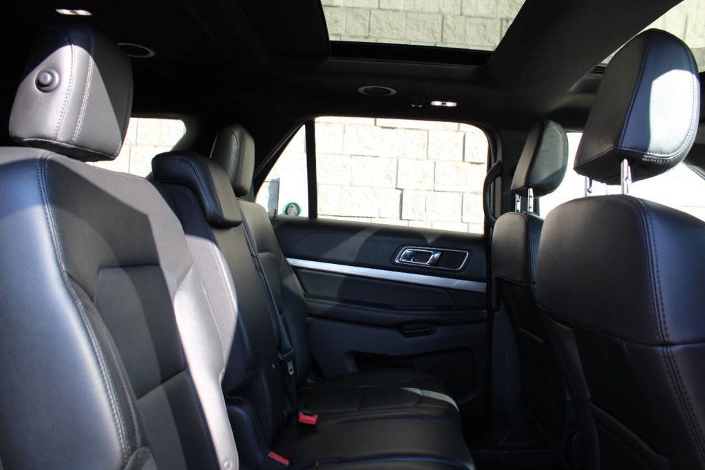2018 Ford Explorer XLT 4WD - 22913271 - 14