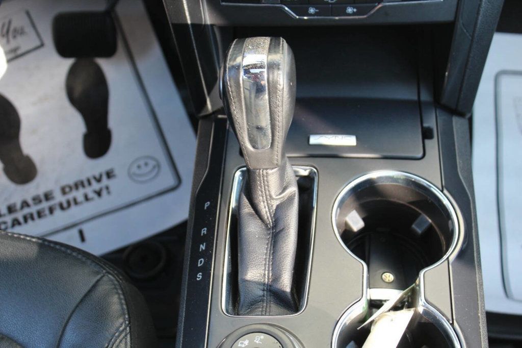 2018 Ford Explorer XLT 4WD - 22913271 - 27