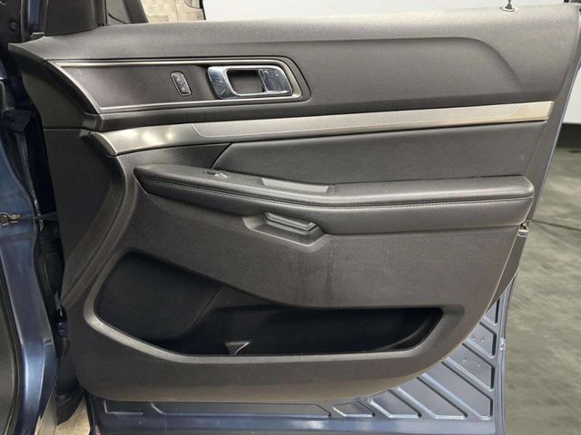 2018 Ford Explorer XLT 4WD - 22962420 - 23