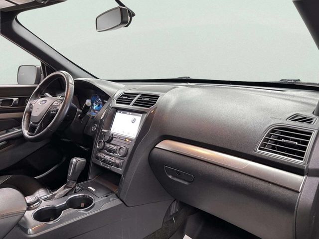 2018 Ford Explorer XLT 4WD - 22962420 - 24