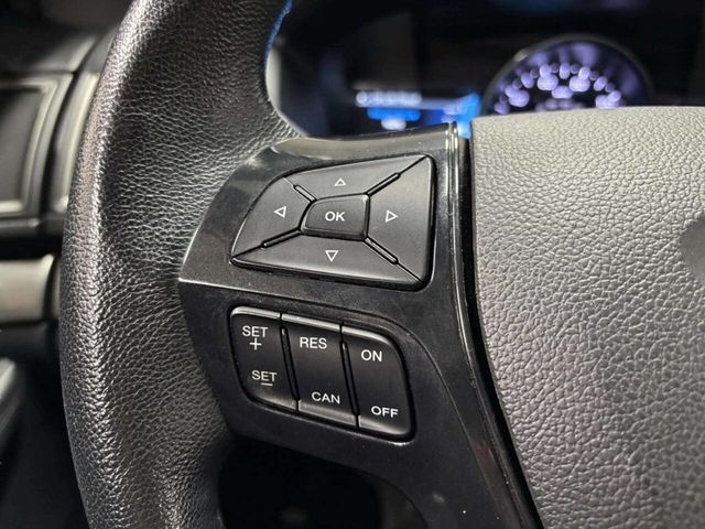 2018 Ford Explorer XLT 4WD - 22962420 - 36