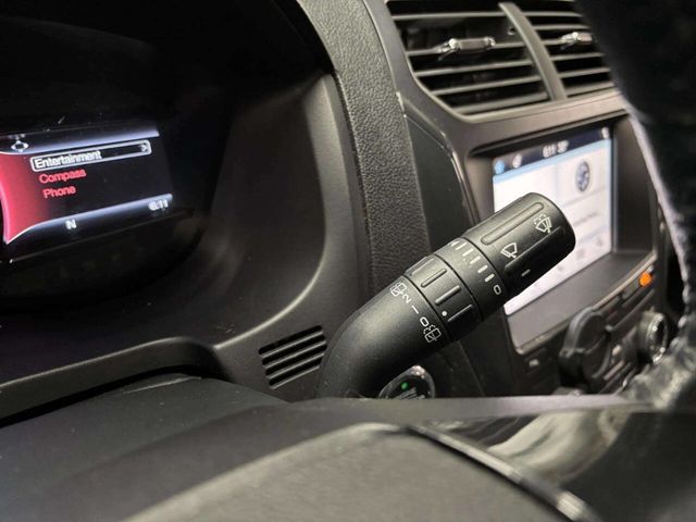 2018 Ford Explorer XLT 4WD - 22962420 - 39