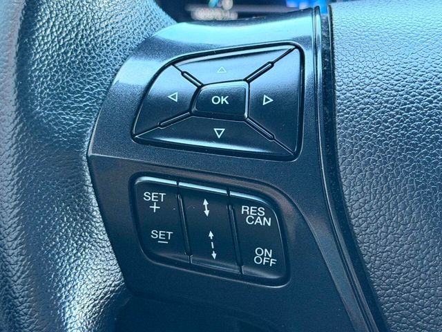 2018 Ford Explorer XLT 4WD - 23033654 - 36
