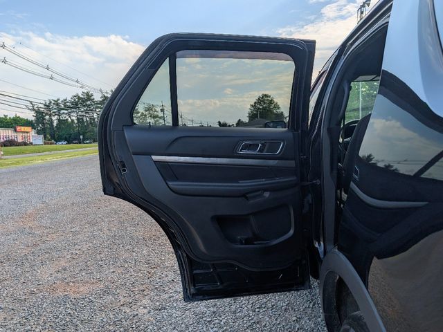 2018 Ford Explorer XLT 4WD - 23071239 - 10