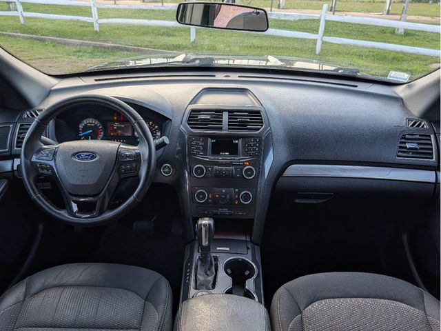 2018 Ford Explorer XLT 4WD - 23071239 - 27