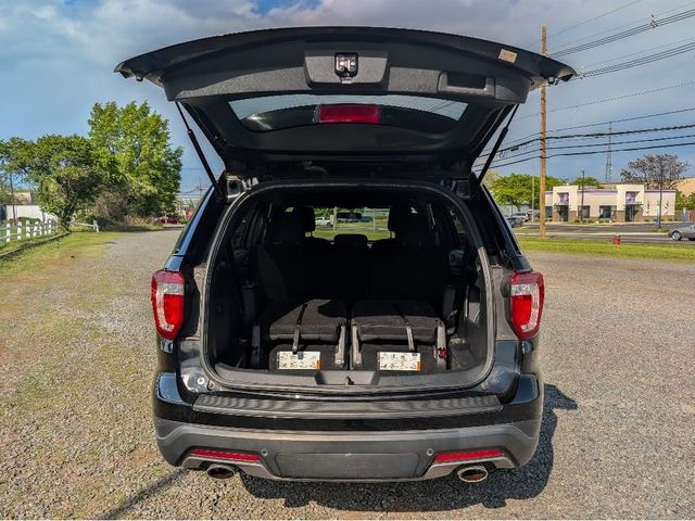 2018 Ford Explorer XLT 4WD - 23071239 - 6