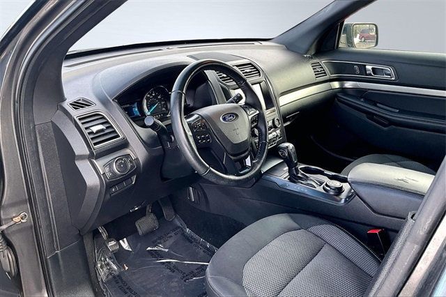 2018 Ford Explorer XLT 4WD - 22974415 - 10