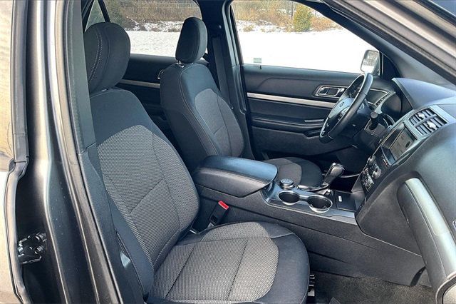 2018 Ford Explorer XLT 4WD - 22974415 - 11