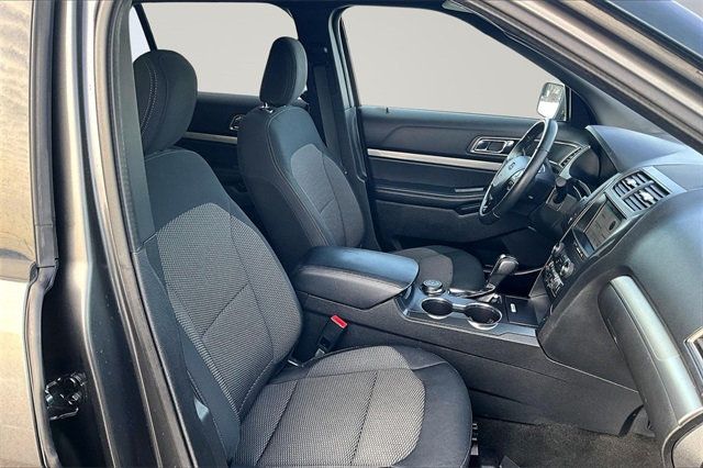 2018 Ford Explorer XLT 4WD - 22974415 - 13