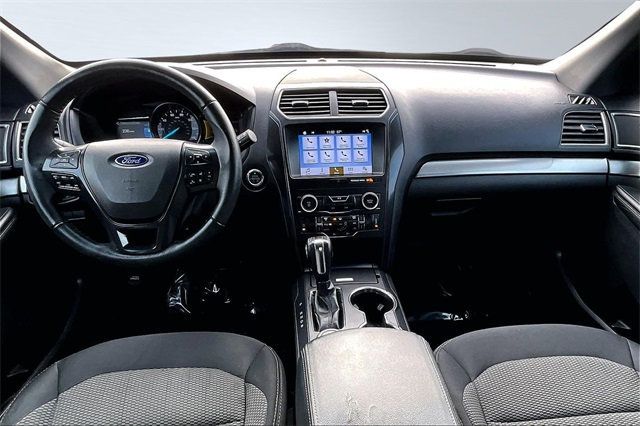 2018 Ford Explorer XLT 4WD - 22974415 - 19
