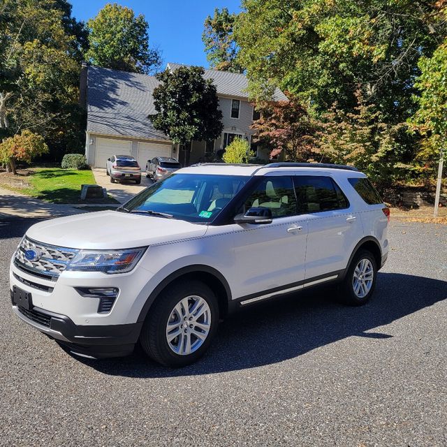 2018 Ford Explorer XLT 4WD - 22622078 - 0