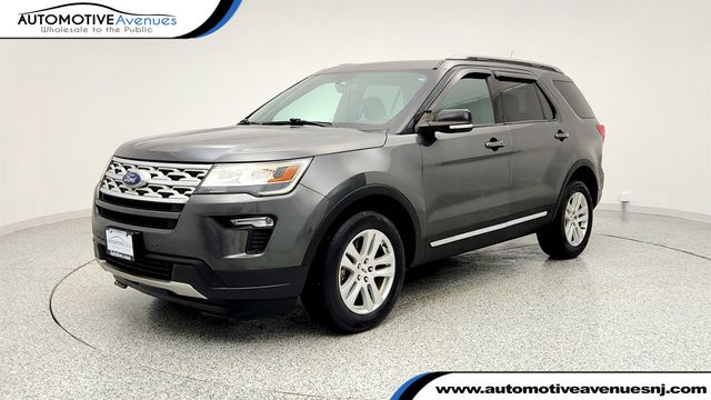 2018 Ford Explorer XLT 4WD - 22965173 - 0