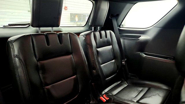 2018 Ford Explorer XLT 4WD - 22965173 - 23