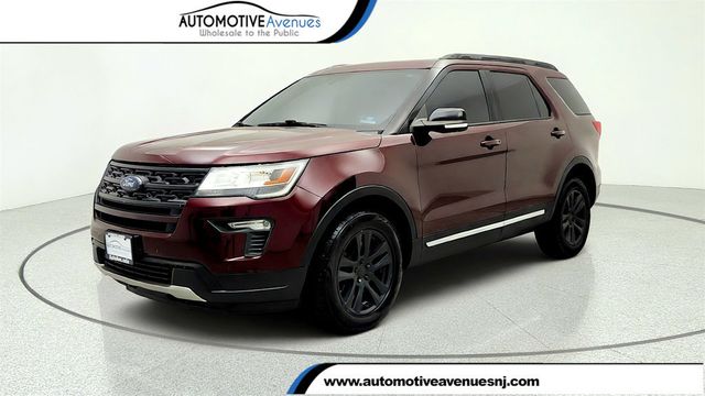 2018 Ford Explorer XLT 4WD - 23068790 - 0