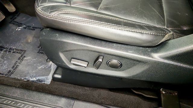 2018 Ford Explorer XLT 4WD - 23068790 - 11