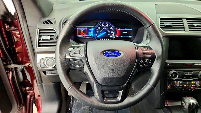 2018 Ford Explorer XLT 4WD - 23068790 - 14