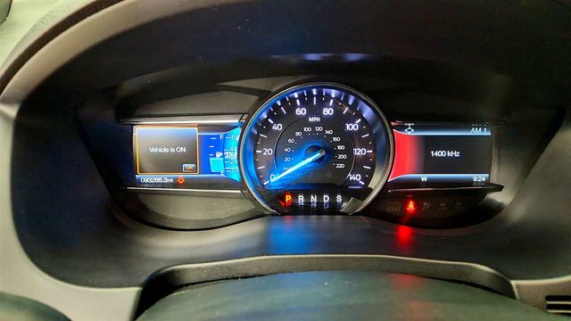 2018 Ford Explorer XLT 4WD - 23068790 - 15