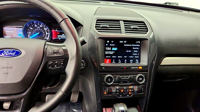 2018 Ford Explorer XLT 4WD - 23068790 - 18