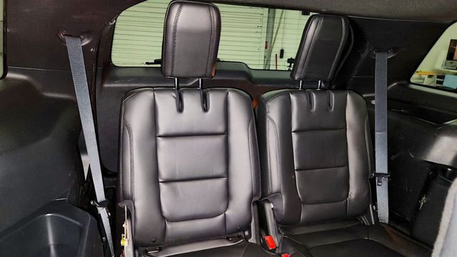 2018 Ford Explorer XLT 4WD - 23068790 - 23