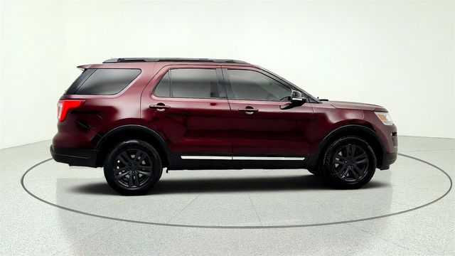 2018 Ford Explorer XLT 4WD - 23068790 - 3