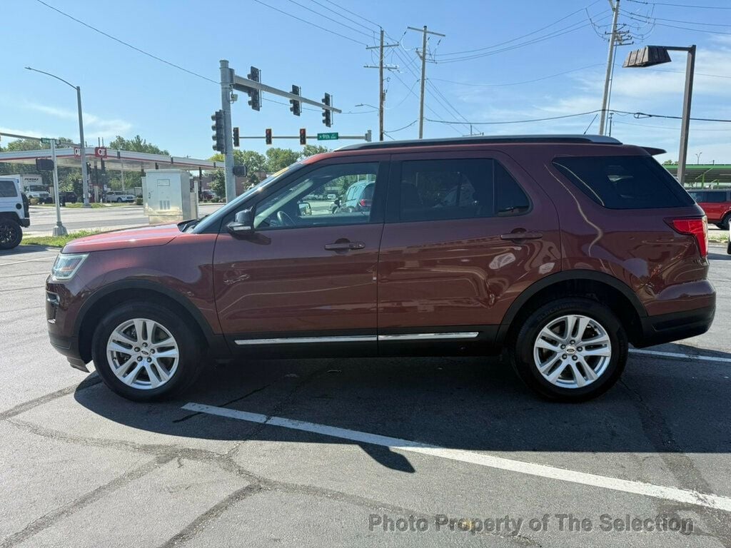 2018 Ford Explorer XLT photo 9