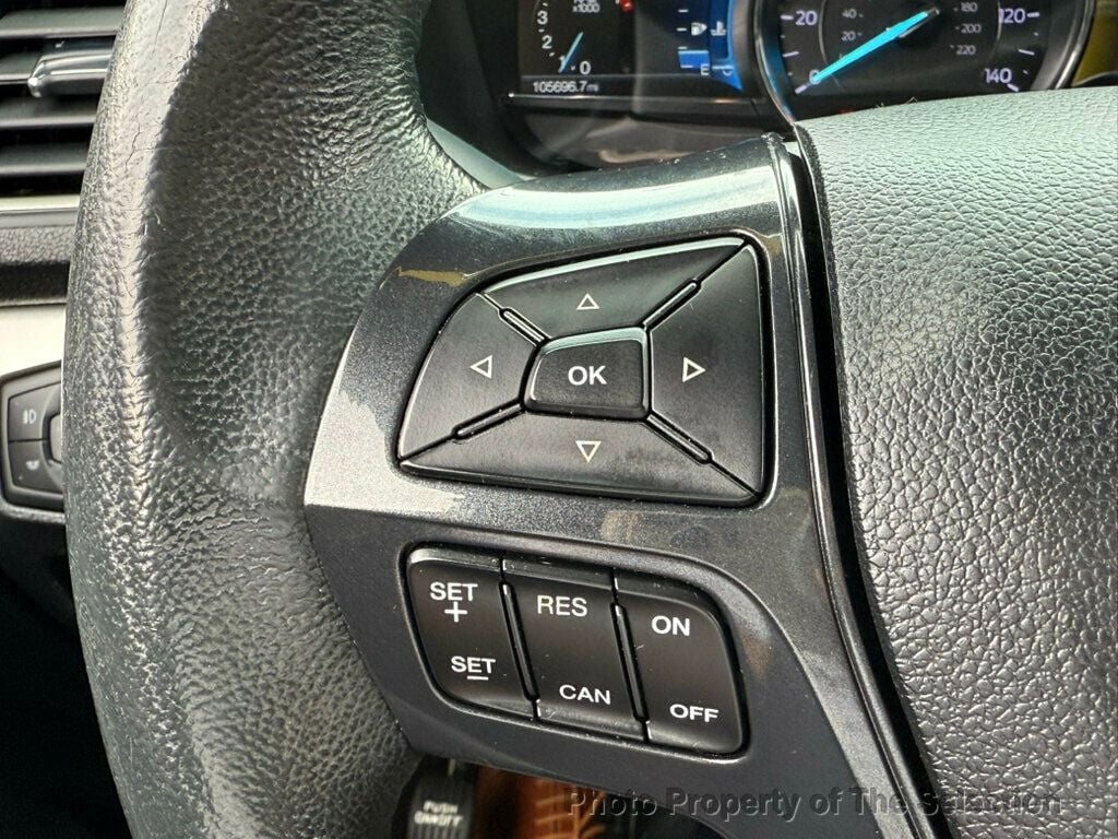 2018 Ford Explorer XLT photo 21