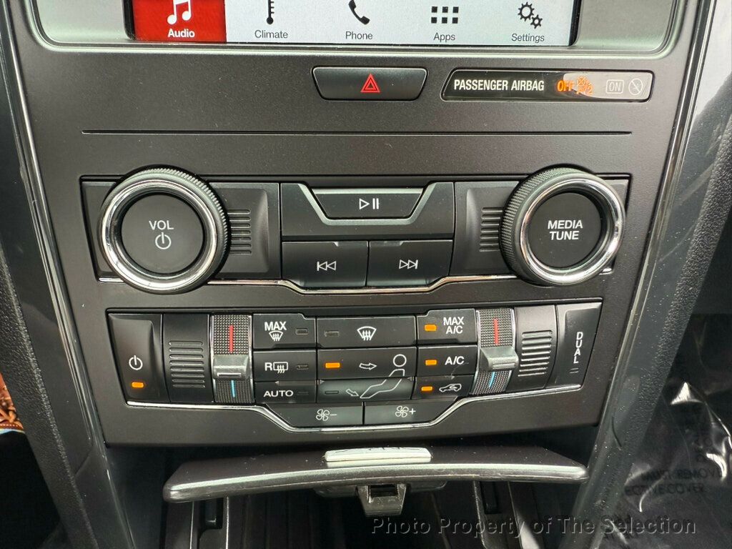 2018 Ford Explorer XLT photo 28