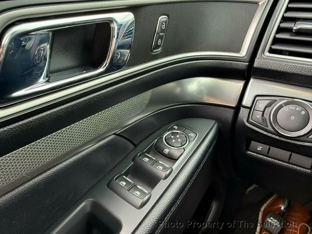 2018 Ford Explorer XLT photo 31