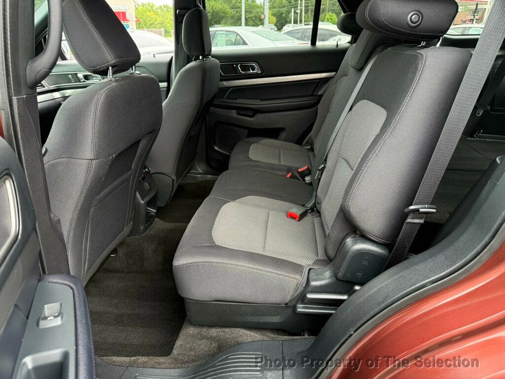 2018 Ford Explorer XLT photo 34