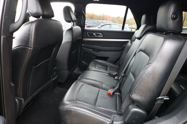 2018 Ford Explorer XLT 4WD with Equipment 202A, Twin Panel Moonroof & 20'' Wheels - 22939867 - 20