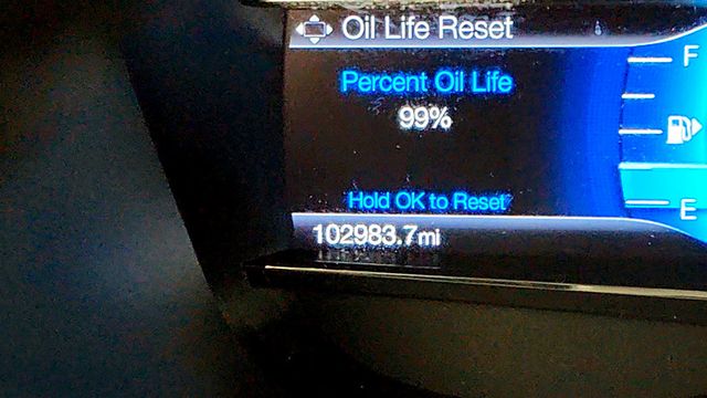 2018 Ford Explorer XLT 4WD with Equipment 202A, Twin Panel Moonroof & Tech Features - 22965173 - 15