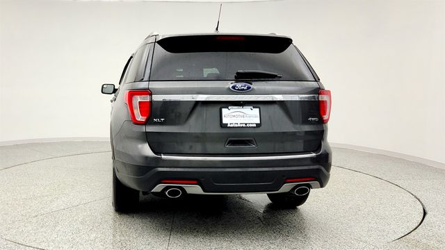 2018 Ford Explorer XLT 4WD with Equipment 202A, Twin Panel Moonroof & Tech Features - 22965173 - 5