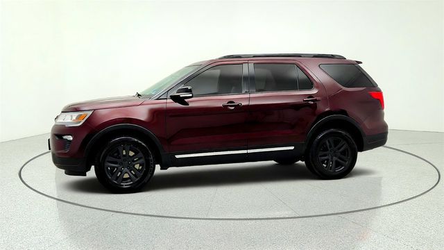 2018 Ford Explorer XLT 4WD w/ Twin Panel Moonroof, Leather & Navigation - 23068790 - 7