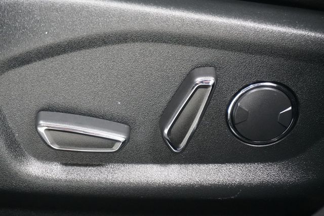 2018 Ford Explorer XLT FWD - 23017368 - 21