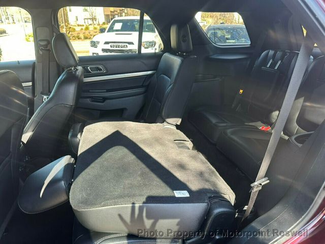 2018 Ford Explorer XLT FWD - 22988238 - 19