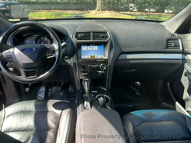2018 Ford Explorer XLT FWD - 22988238 - 21