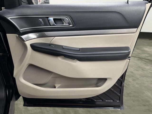 2018 Ford Explorer XLT FWD - 22956376 - 20