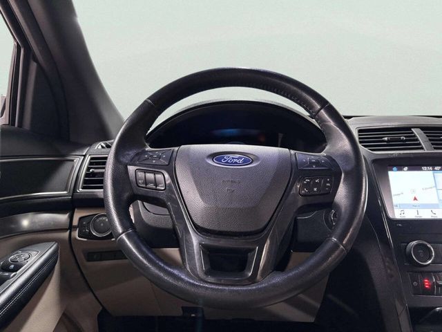2018 Ford Explorer XLT FWD - 22956376 - 30
