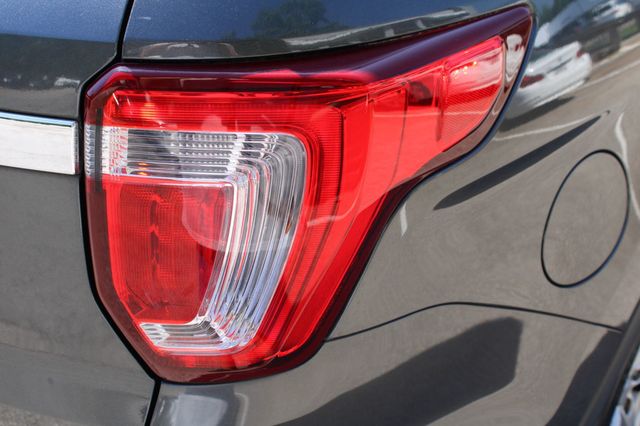 2018 Ford Explorer XLT FWD - 23066755 - 9